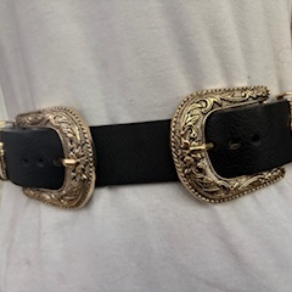 Double buckle belt